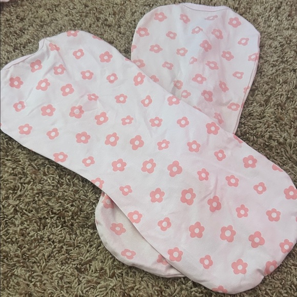 Baby girl Swaddle me 2 pieces! Newborn/ 0-2months sleep sacks - Picture 4 of 4